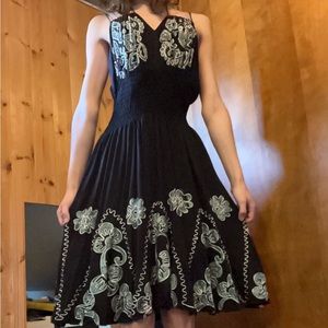 Black/green dress / one size (fits me I’m xs)